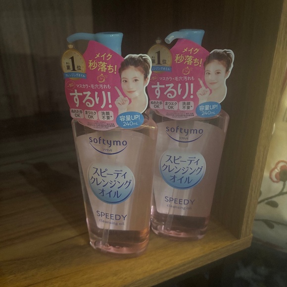 2 NIB Kose SoftyMo Cleansing Oil with Pump x2 - Picture 2 of 2